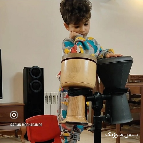 دانلود آهنگ جهان دیوونه ای بی دردسر میخواست من بودم از محسن چاوشی