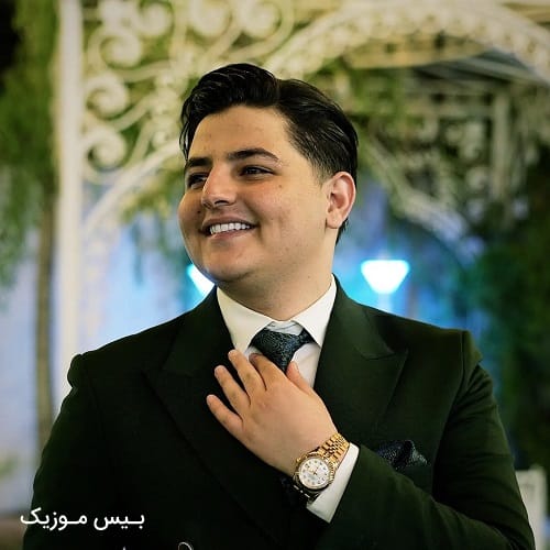 دانلود آهنگ منت بمیره چرا حرف نمیزنی افتادی گریه از اشکان فتحی