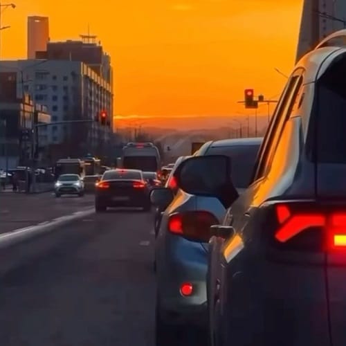 دانلود آهنگ بارون زده تو کوچه گرم کیه آغوشت هوش مصنوعی