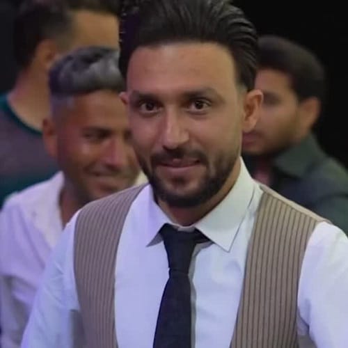 دانلود آهنگ مادر دلم گرفته خنده هاتو قربون از مصطفی ابراهیمی