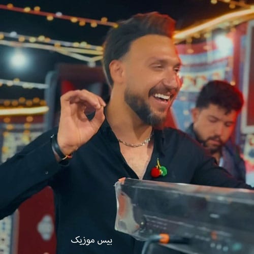 دانلود آهنگ عروس مادرم بشی الهی از مصطفی ابراهیمی